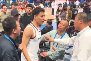 老鹰vs 爵士