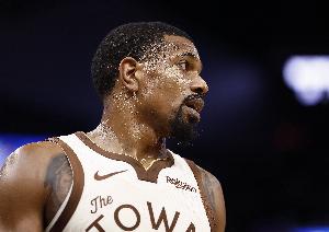 nba火箭vs勇士直播g3
