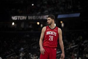nba篮网vs勇士库里