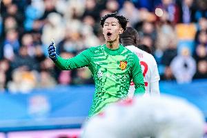 道格拉斯霍尔VS卡斯勒维直播_爱尔高联赛前前瞻_10月03日