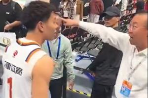 横滨体育vs浦安矛船直播