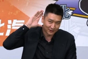 马努vs哈登假摔