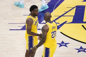 nba季前赛76人vs广州龙狮队