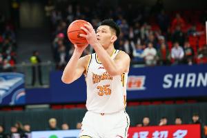 2016年亚泰对阵广州恒大
