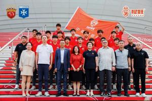 远征法兰西启程！上海海港·中国犀旺队出征仪式在沪举行