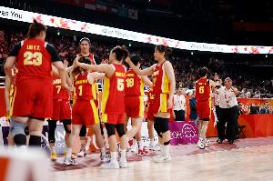 亚运半场-中国女篮53-18领先印尼 罗欣棫14+4 张子宇12分