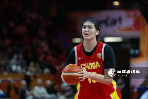 攻防全面压制！中国女篮次节轰34-5狂胜印尼 单节净胜29分