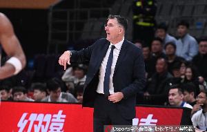 郭士强若卸任男篮帅位谁来接棒？解说员大胆预测：我押格兰