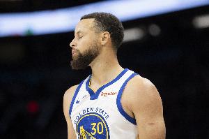 ESPN榜单将库里列第12位！香波特力挺：你永远不能把他排除在前十之外