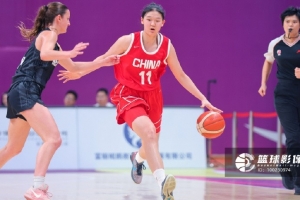 孙晗昀领衔 U17三人女篮武汉备战青奥会