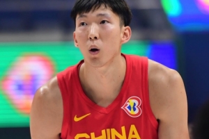 记者：周琦给郭士强打电话说我能打亚运 都要衣服尺码&后来没下文
