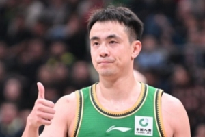 抽取膝盖积液！赵继伟晒康复视频：中秋快乐 满血复活！