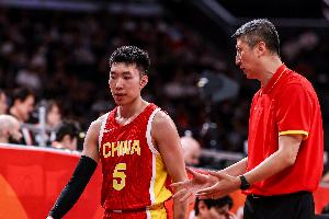 媒体人:中国篮协也该沉下心来尊重竞技规律、规避急功近利了