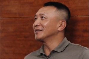 李群：建议球员先任助教再谈主帅 好教练靠认同而非权威