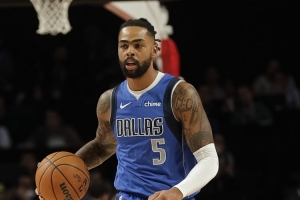 拉塞尔NBA生涯末季场均10.2分2.3板4助 三分命中率29.5%