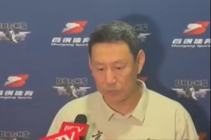 李楠：盼布朗为北京注入新气质 沃特斯是优秀投手