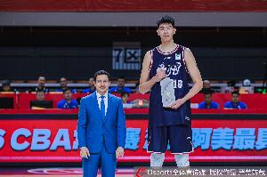 媒体人:徐昕无缘NCAA令人惋惜 但龙狮内线实力已居联盟前列