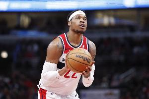 曝上海男篮接触前NBA内线霍姆斯 大外援将在霍姆斯与麦基间二选一