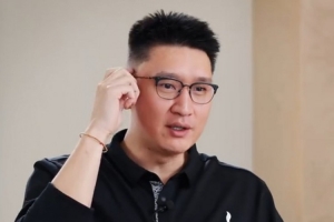 孙悦:特奥多西奇的传球让我自惭形秽 他竟还比我小三岁