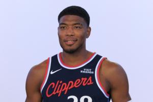火力全开！八村塁15分钟狂轰21分 11投8中三分5中4