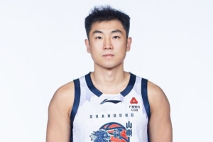 新赛季在即！高诗岩晒定妆照纪念职业生涯第12年