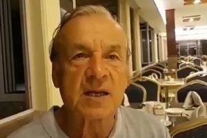 贝宁助教:经济舱25小时长途跋涉苦不堪言,但见证梅西告别战一切都值得