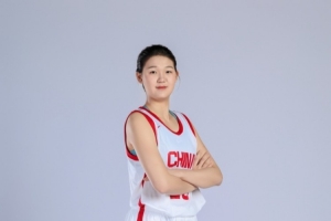 攻防全面碾压！中国U18女篮首节28-14领先菲律宾 命中率高达64.7%