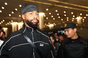 媒体人盛赞拉塞尔:享受比赛 控运投传游刃有余如闲庭信步