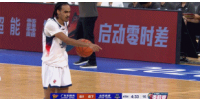 渐入佳境！班顿上半场8投2中低迷 下半场7中5回暖 全场贡献18分7板5助