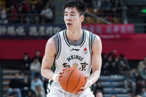 8次失误偏多！郭昊文9投5中&罚球13中11贡献22分7助攻2抢断