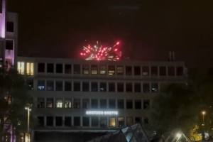 图片报：欧冠遭盘外招！拜仁下榻酒店深夜被烟花爆竹骚扰
