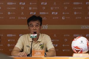 李璇:尊重广州球迷联盟的意愿 广州豹欲赢得球迷需长期努力