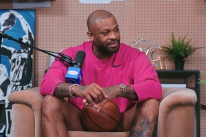 塔克痴迷球鞋设计：连NBA 2K游戏里都要亲自设计球鞋 反复纠结配色细节