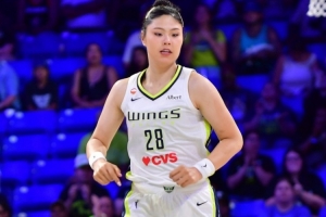 李月汝WNBA 2026赛季数据：常规赛场均3.3分2.8篮板 季后赛单场7+3+1断+1帽