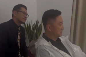 杜锋幽默点评库里：亲民互动无巨星架子