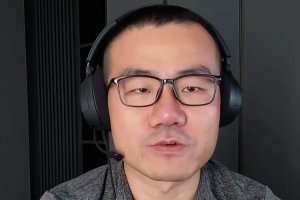 徐静雨：杨瀚森体型精悍无赘肉 愈发矫健赢得主帅青睐