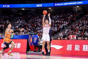贺希宁坦言未发挥正常水准:全队合练时间太短 首战失利后尽快调整
