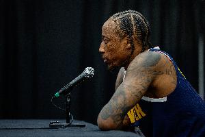 携手约基奇穆雷是何体验？德罗赞盛赞：他们是冠军 和他们打球一切都变简单