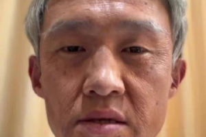 周鹏晒东莞拍摄宣传片花絮 化老年妆容揭秘自己如何一步步变“老”