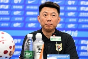 鲁媒聚焦泰山队主场迎浙江：青春对决再度上演，复仇之战注定苦战