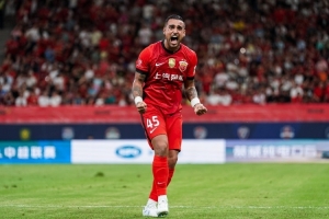 海港3-0阻击蓉城：他们配得上冠军，但绝不能在我们主场捧杯