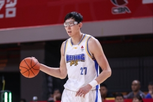 CBA常规赛首轮最佳阵容揭晓：周琦、陈国豪、塔克、孙铭徽、辛普森入选