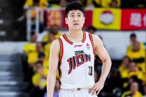姜伟泽憾负北京：未能将赛季首胜献给李导 下场全力拼四川