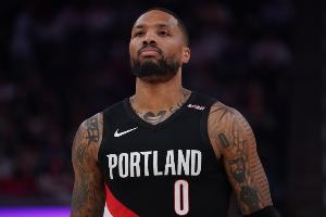 NBA新赛季明天开打 揭幕战大名单只有28人还留在6年前的母队