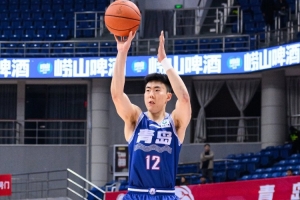 强势反弹难救主！段昂君出战33分钟贡献19分4断2帽 罚球10中8
