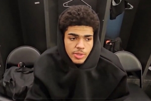 太阳新秀皮特谈技犯：队里的老大哥应该会帮我交罚款