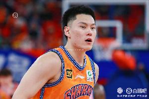 犯规比得分+篮板还多！李弘权首发23分钟3中1仅拿2分2板 犯满离场