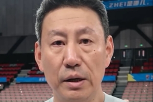 李楠：沃特斯状态还可以 球队对他还是充分信任的