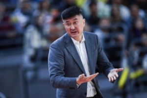 杨毅：若是杜锋在的话 不会放走杜润旺的 现有的风格不适合广东
