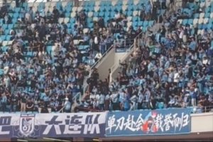 媒体人晒蓉城vs英博视频：凤凰山的这个下午会被写入2026中超历史